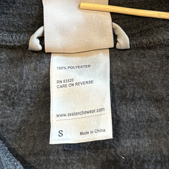 Avalanche Fleece Gray Purple Asymmetrical Funnel Neck Button Sweatshirt Small - Picture 14 of 14